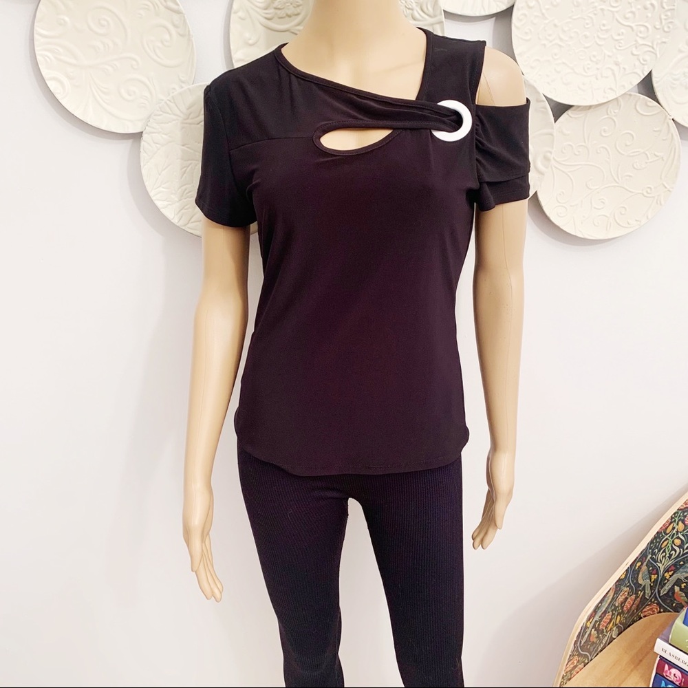 Women’s Black Cold-Shoulder Ring-Accent Top